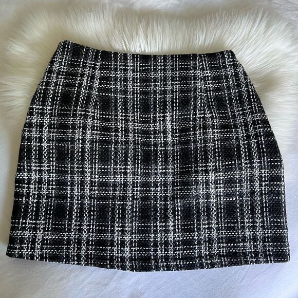 Forever 21 tweed skirt - Picture 2 of 4